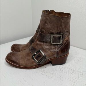 Cordani Leather Moto Buckle Zip Bootie size 38 women 7.5